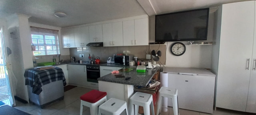 3 Bedroom Property for Sale in Athlone Western Cape